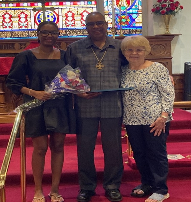 ApostoFellow25-Harold