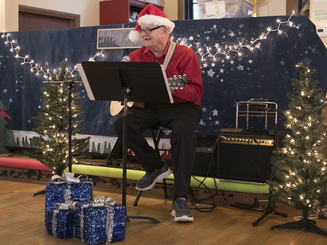 SoupnSong25-120625-BertRiley-640x480